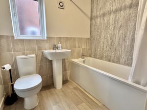 Family Bathroom- click for photo gallery